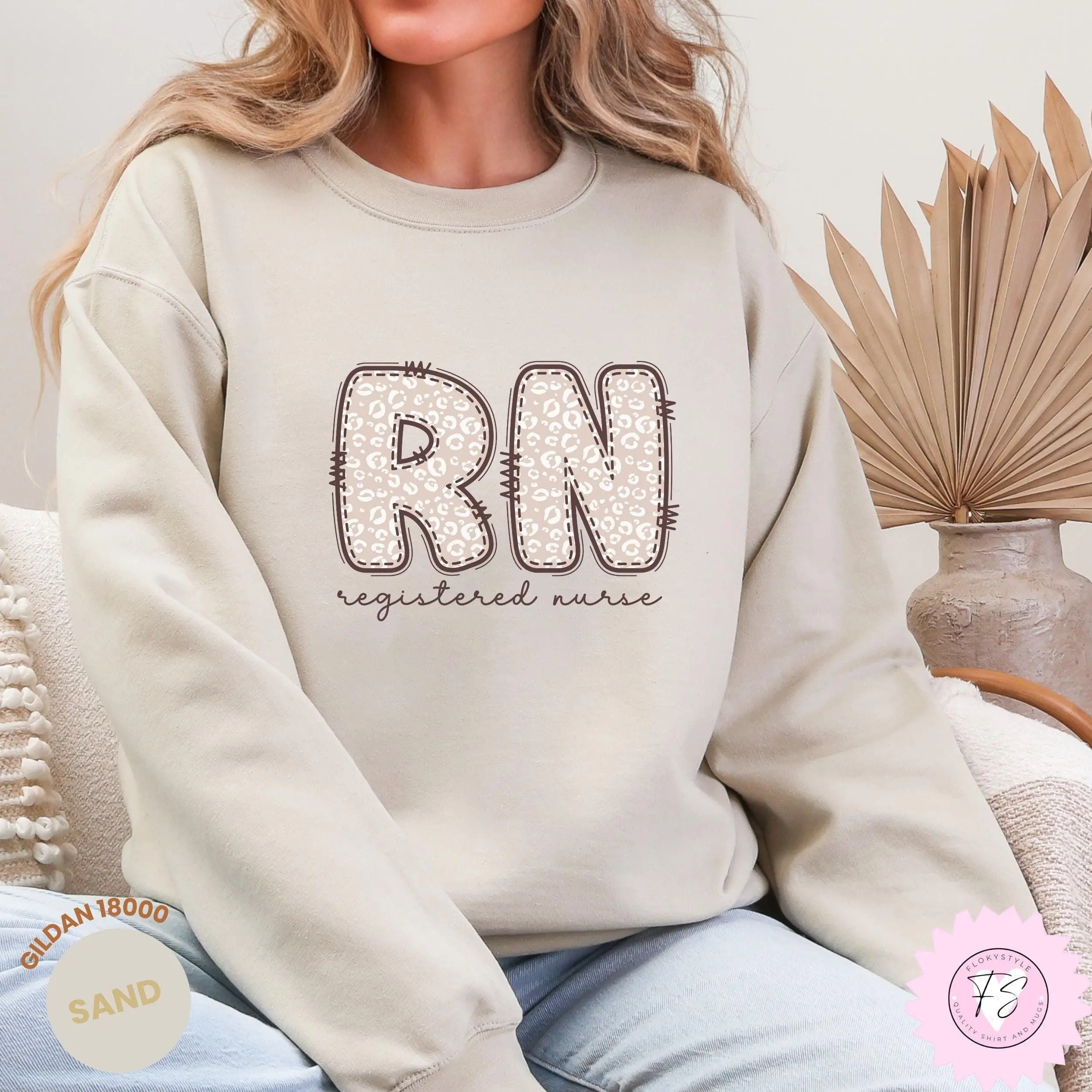 Women's Unisex Fleece Breathable Everyday Tops - Registered Nurse T-Shirt, Sweatshirt, Leopard Print RN Sweater, Gift For Nursing Graduation, Nursing Student