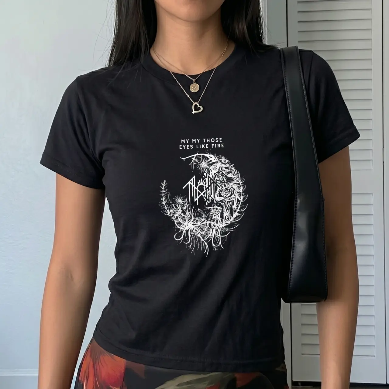 SIeep T0ken Chokehold Lyrics Baby Tee, Gothic Floral Moon Graphic Shirt, Retro Alternative Metal Aesthetic Crop Top, Trendy Y2K Style Fitted Tee, Dark Romance Apparel