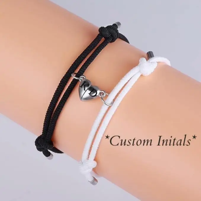 Custom Engraved Magnetic Heart Bracelet for Couples - Adjustable Romantic Design with Custom Initials - High-Quality Materials & Elegant Fashionable S