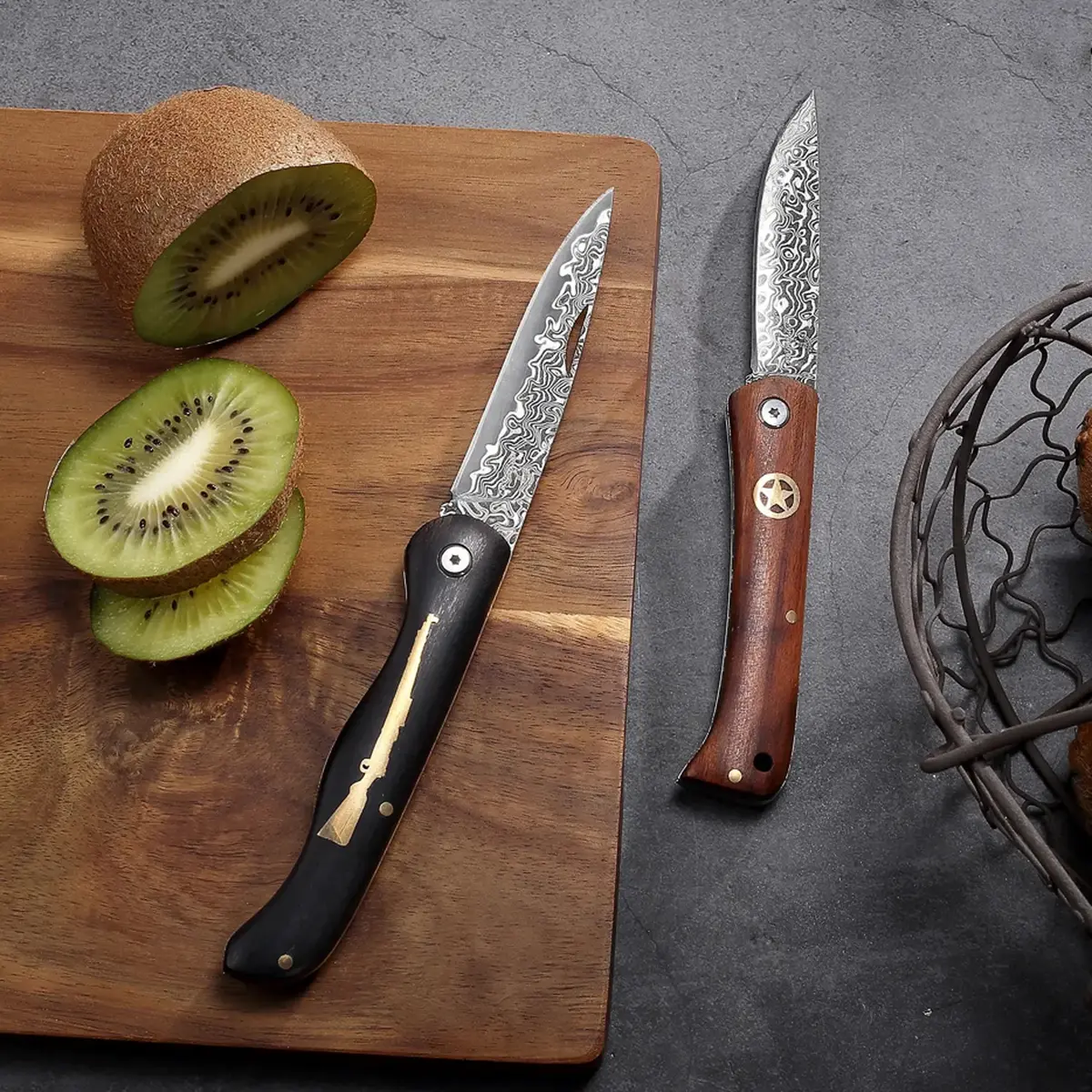 Handmade Damascus Steel Pocket Knife - Small Vintage Non-Locking Slip Joint Folding Blade - 2.95in Blade Suits Quick Chores, Box Cutting - Gentleman's EDC Tool,Unique Gift for Men, Practical Knifes，Portable Multipurpose Knives, Outdoor Survival Edc