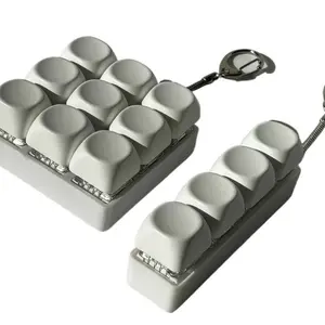 Keyboard Fidget Toy, Keyboard Clicker Keychain, Anxiety & Stress Reliever Autism Toy, Push Bubble Sensory Fidget Toys for Kids Adults to Relief Pass Time