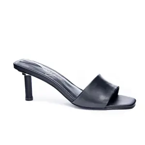 Lilith Slide Sandal