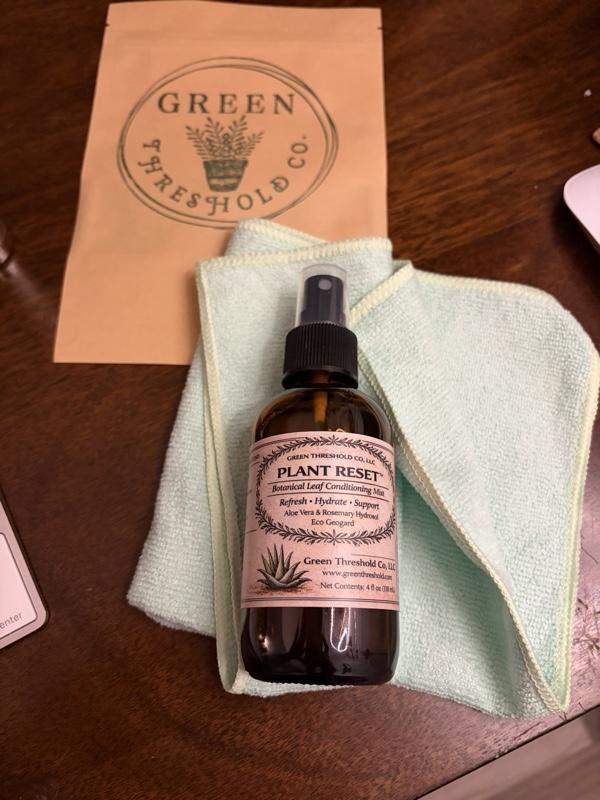 Green Threshold Co. Rosemary Botanical Reset Spray for Indoor Plants - Refresh Hydrate Support Aloe Vera Rosemary Hydrolate Eco Geogard