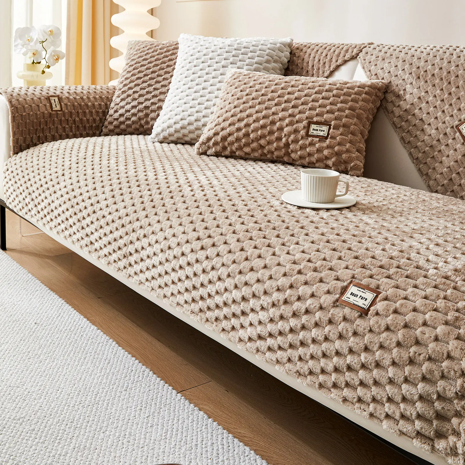Winter Thickened Honeycomb Velvet Sofa Cushion, Anti-Slip Style Seat Pad Cover, New Soft Fleece Fabric Fashion Couch Protector, Sofa Slipcover