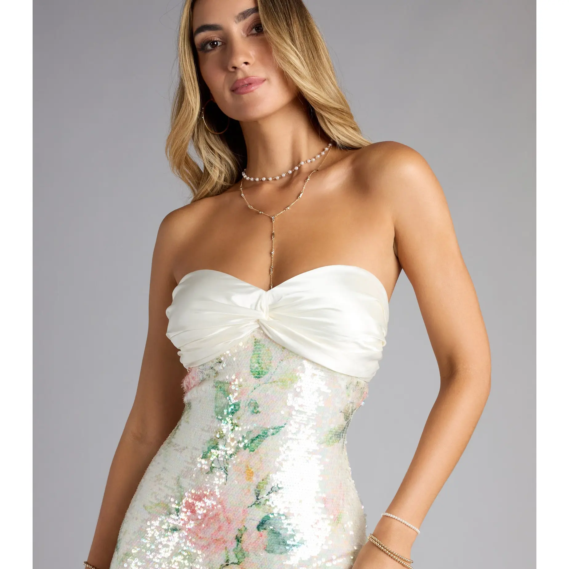 open lace back dress En Saison Lainey Polka Dot Mixed Media Bubble Mini Dress main image 1