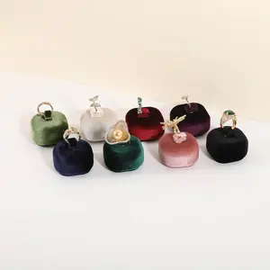GemeShou Cute Single Ring Holder for selling, Velvet Ring Display Stand for Jewelry Show, Jewelry Storage Display