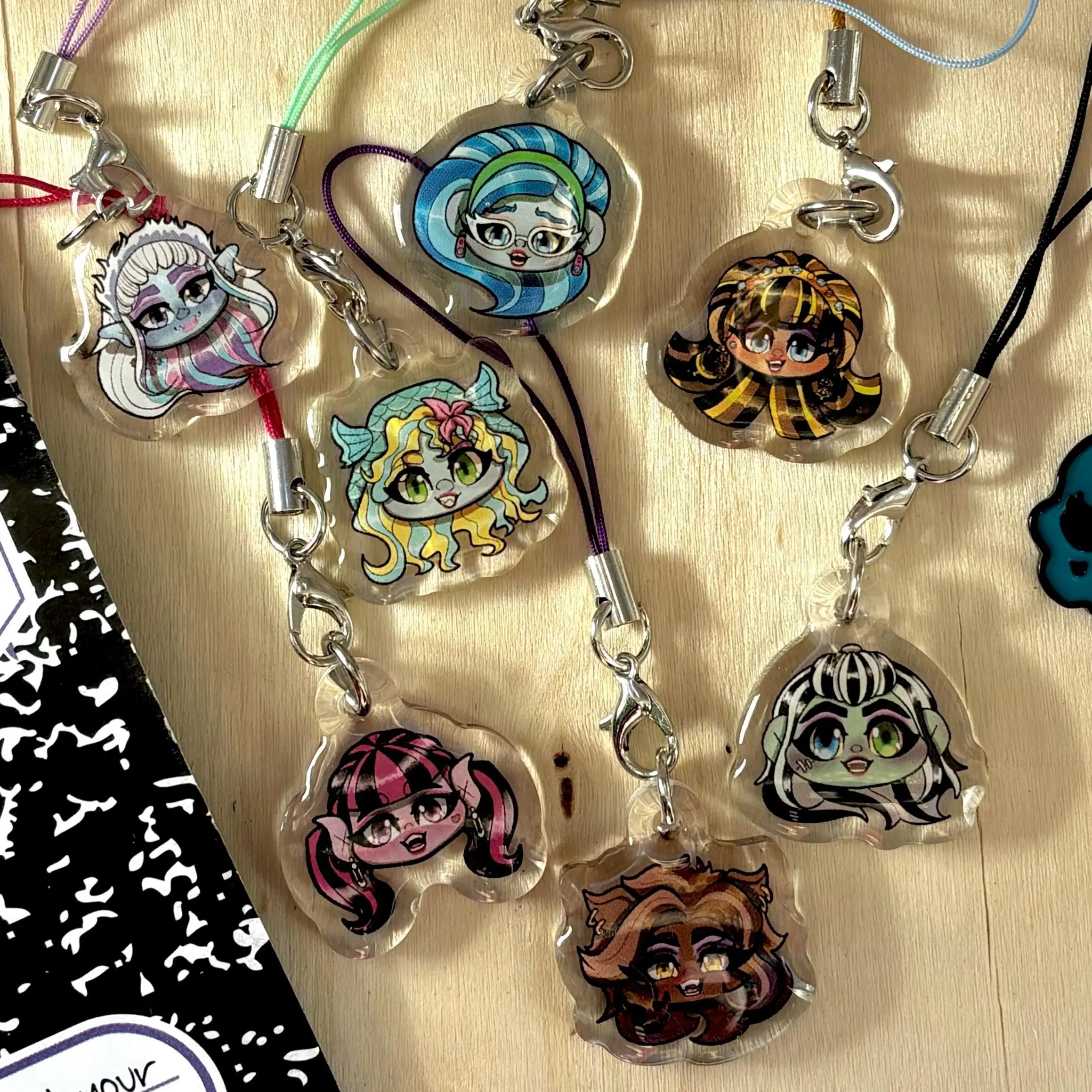 Monster Girl Charms, monster high, draculuara, abbeybominable, clawdeenwolf, frankiestein, lagoonablue, ghouliayelps, cleodenile