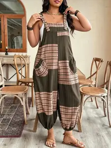 Plus size women's fashionable versatile color-block plaid sleeveless double-pocket cuffed overalls, suitable for summer, daily commuting, casual wear, and vacation