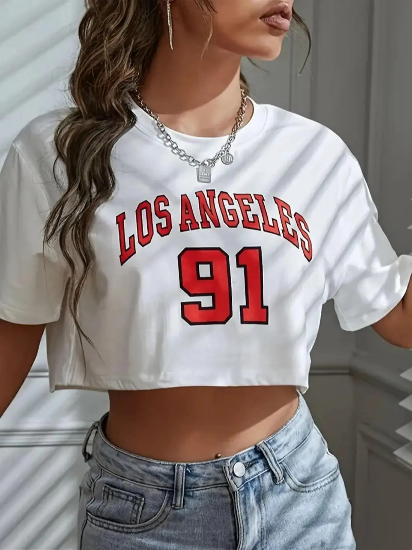 Women's Figure & Letter Print Drop Shoulder Crop Tee, Summer Clothes Women, Fashion Chic Casual Fit Short Sleeve Round Neck T-Shirt for Summer, Graphic Tees, Ladies Clothes for Daily Wear Top Piece