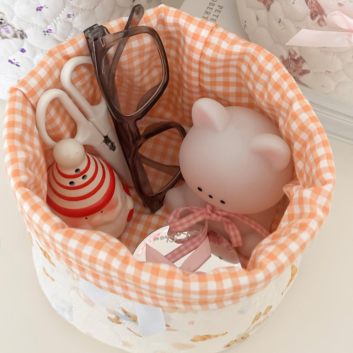 Cartoon Bear Round Quilted Storage Basket with Plaid Lining Fabric Storage Bin — Girly Desktop Organizer