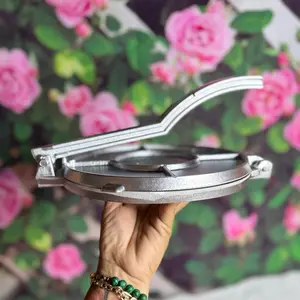 Tortilla Press Round González 8 in 1 Kitchen Utensils