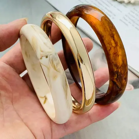 Vintage Amber-Style Resin Acrylic Bangles Set, Fashionable Jewelry for Women, High-Quality Bracelet for Daily Wear, Parties, Travel & Events