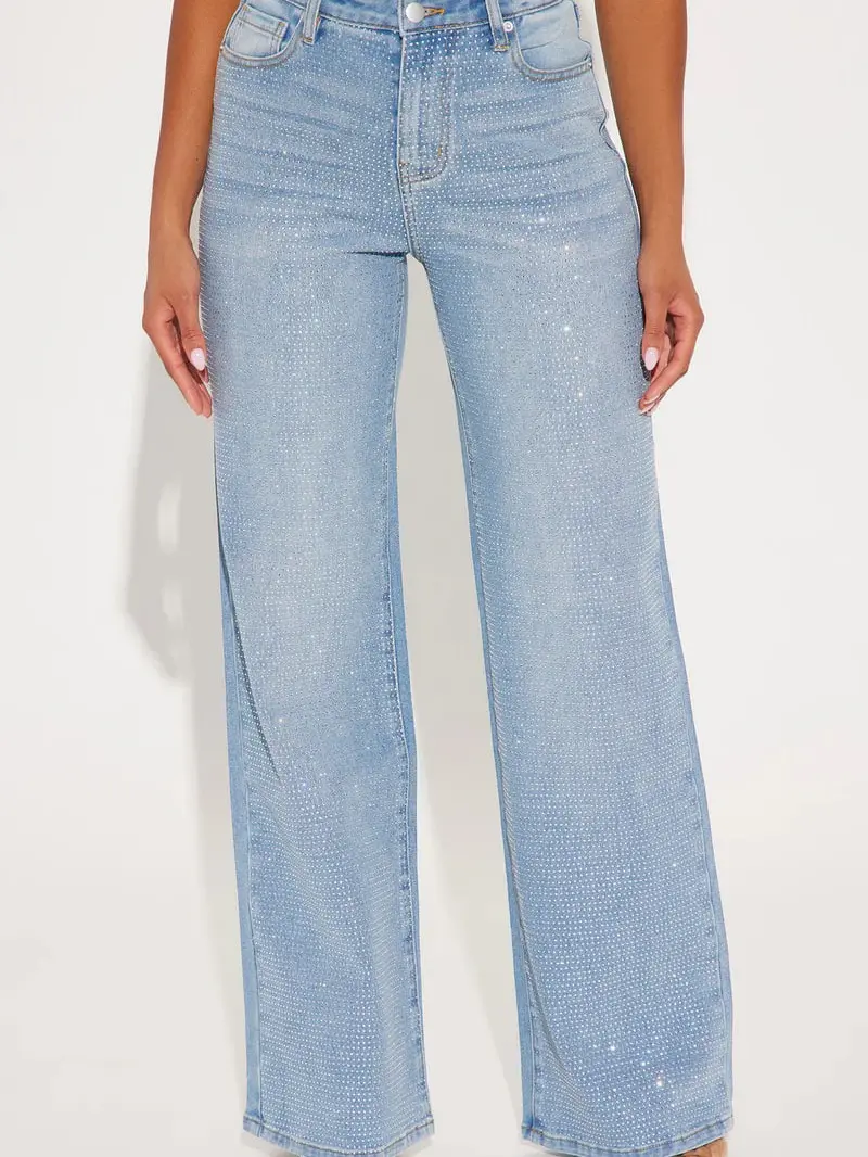Zahra Stretch Embellished Straight Leg Jeans - Light Wash