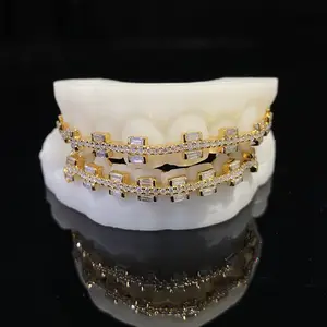 Custom Hip Hop Emerald Round Cut 925 Silver Iced Out VVS Diamond Moissanite Teeth Grillz