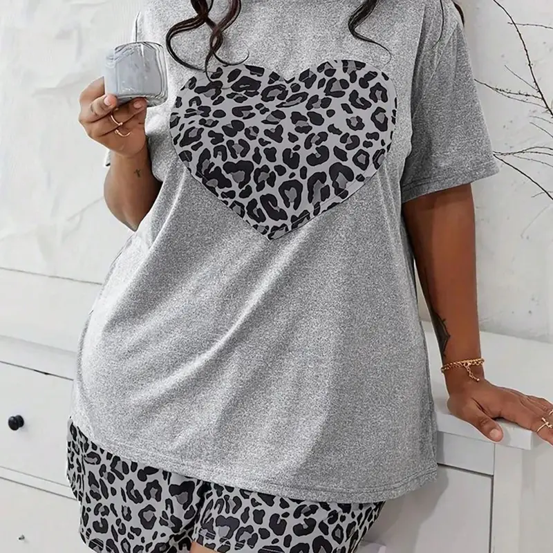 Plus Size Women's Pajama Set, Spring Summer Loose Casual Plaid Leopard Heart Top and Short Pants, Easter Birthday Gift, 2-Piece Loungewear Home Wear, Casual Summer Sleepwear