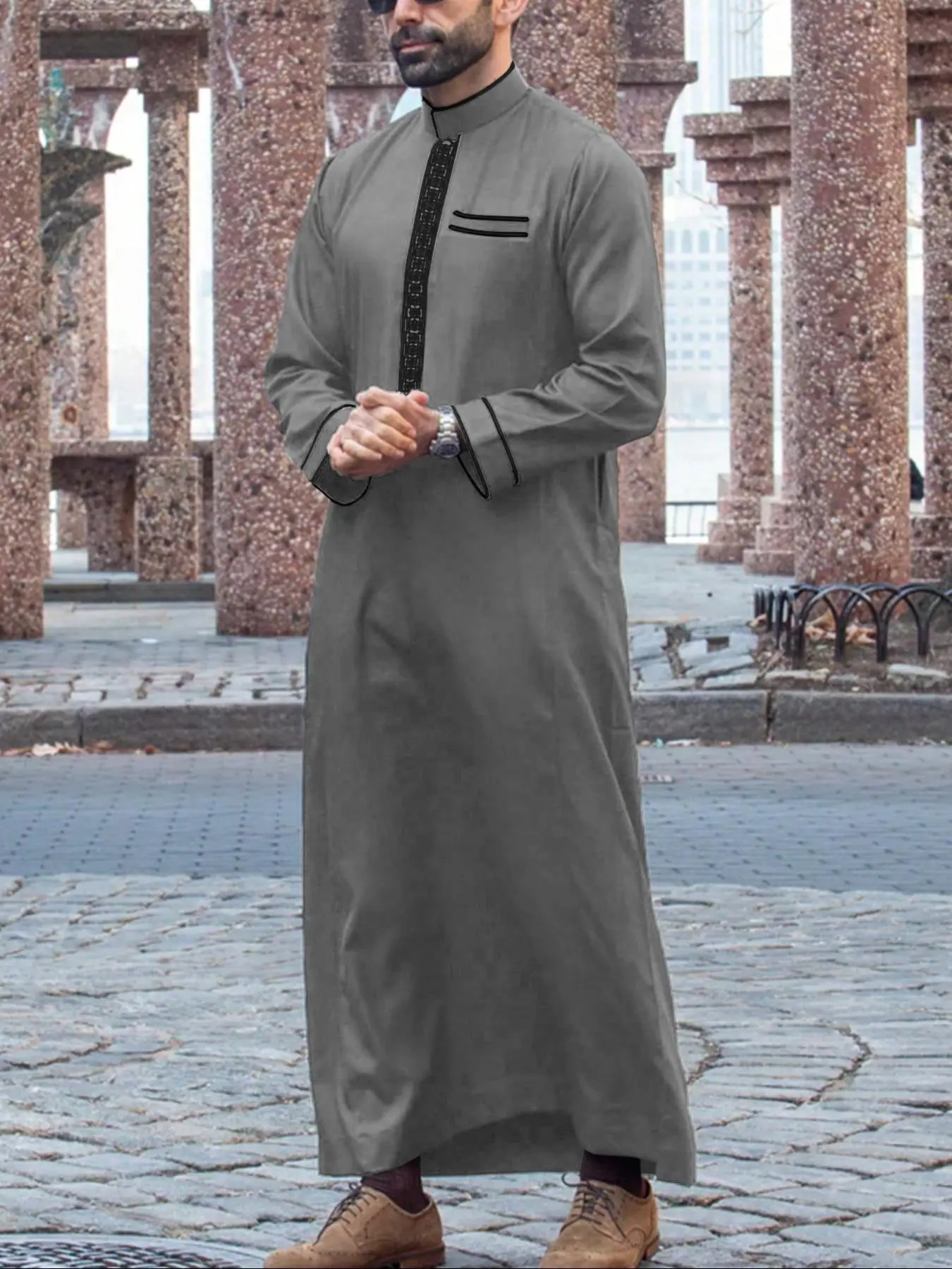 Men's Ethnic Pattern Embroidery Long Sleeve Thobe, Jubba Thobe, Traditional Arabic Robe, Regular Fit Muslim Casual Mock Neck Long Robe for Daily Wear, Men's Islamic Modesty Clothing for All Seasons