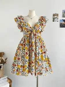 Plus Size Dress, Tailored Fit, Fashionable Print, Small Floral Pattern, Lace Trim Neckline, Stylish and Slimming Design