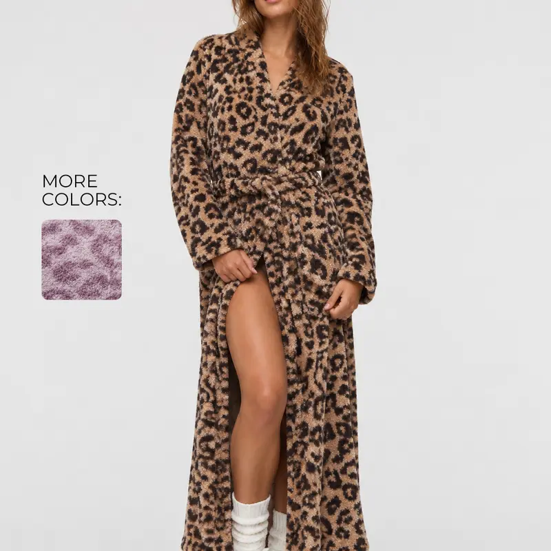 U2SKIIN women’s leopard print plush bathrobe, lightweight V-neck kimono robe, longer length with pockets—warm, soft, fluffy, and lightweight loungewear robe for autumn/winter