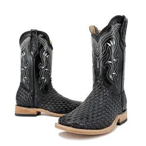Men Bulldog Woven Boot - Black