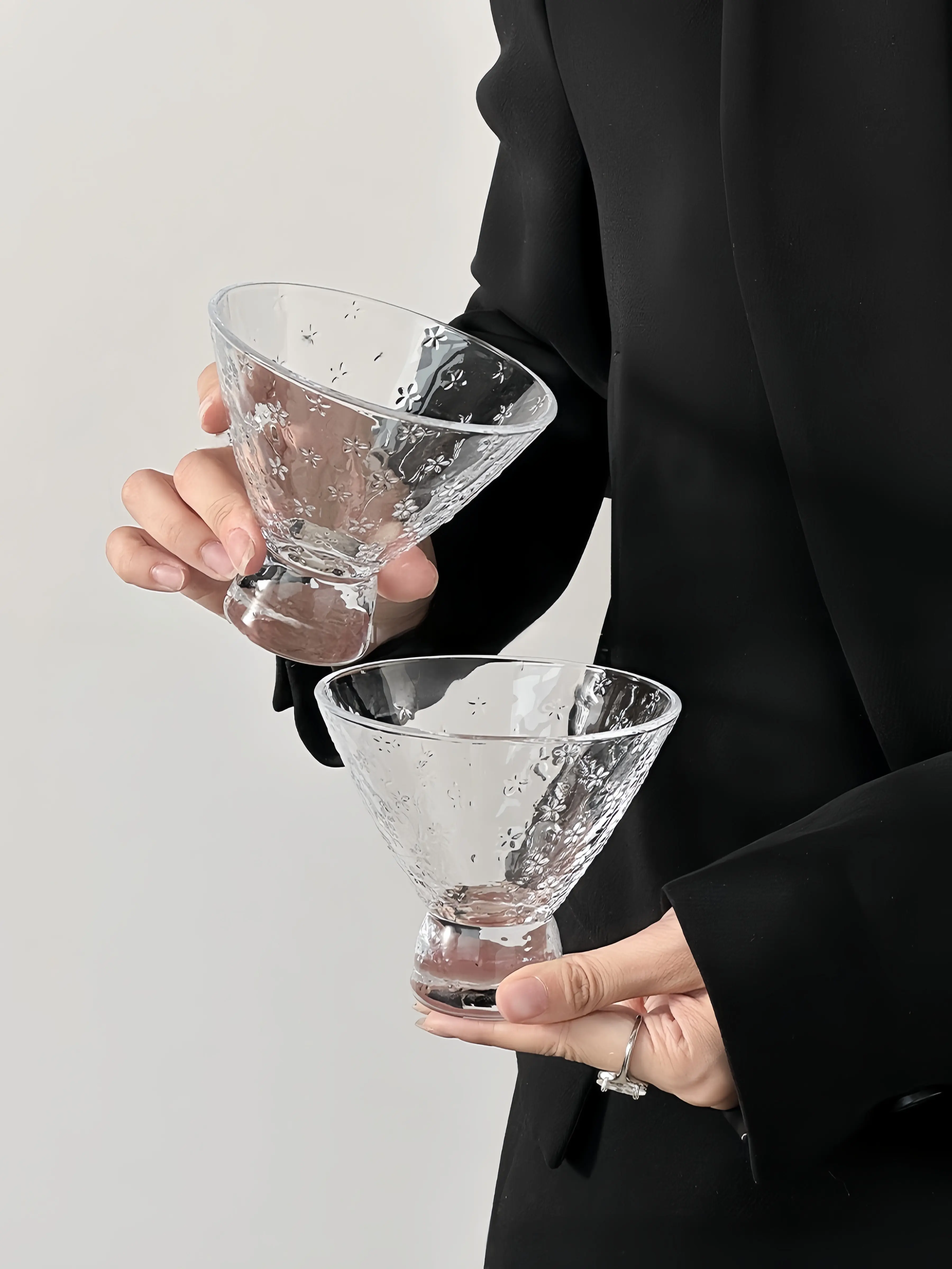 ORAND Snowflake Glass Cup for serving ice cream, fruit juice, milk tea, milkshakes, and desserts, crystal glassware