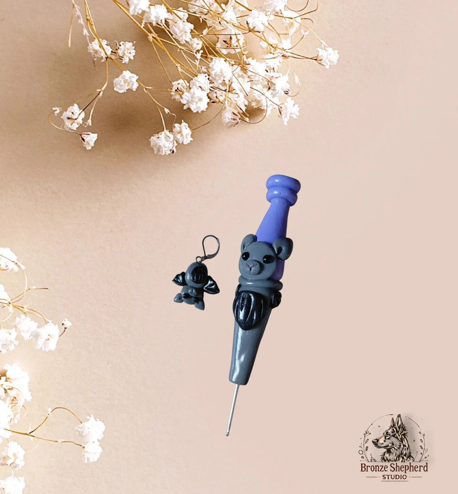 Polymer clay bat on purple crochet hook / purple bat crochet hook / fall halloween crochet hook knitting accessory