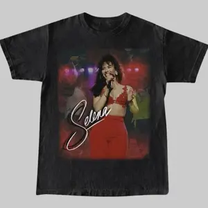 Selena Quintanilla Perez Portrait Vintage 90's Graphic Unisex ShirtMusic Band T-Shirts, Womenswear Menswear Top Streetwear, Gift For Men