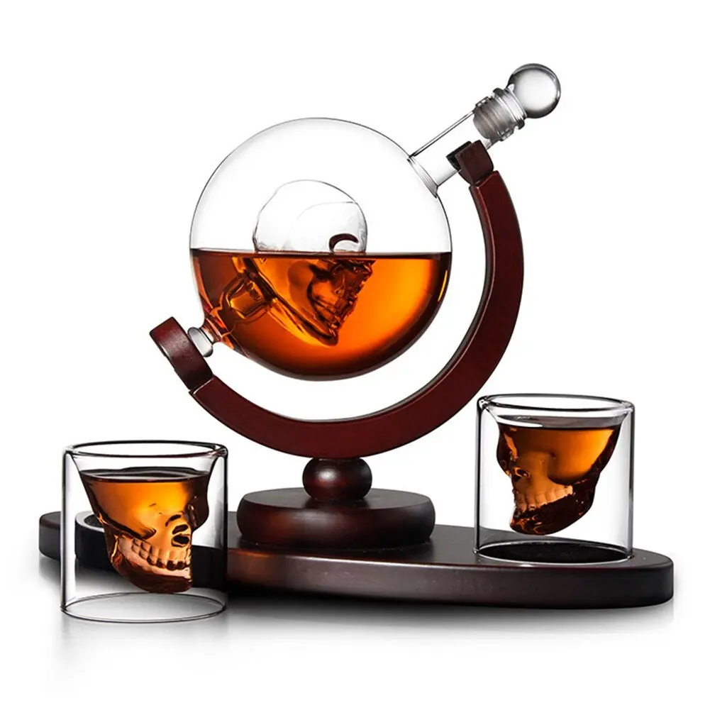 Skull Whiskey Decanter Set