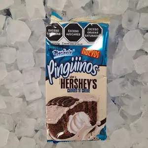 Marinela Pingüinos Hershey Cookies N' Cream Snack, 5-Pack
