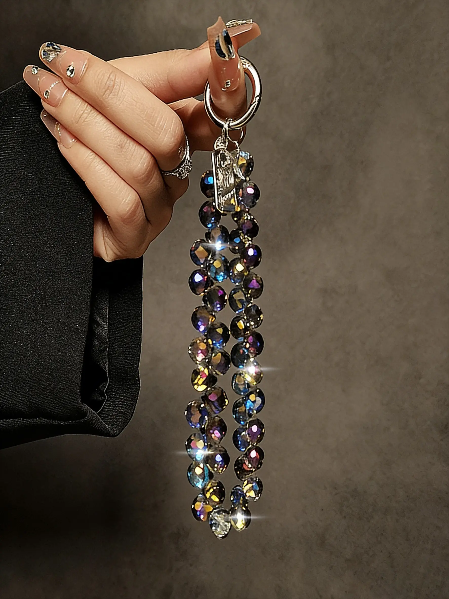 Dazzling Faux Crystal Bag Charm Faceted Laser-Effect Bead Strand Design Luxurious And Sophisticated Light Luxury & Niche For Bags, Keys, And Mobile Phones Gifts For Friends / Birthday Gifts Bag Charms Accessory Trendy Bag Charms