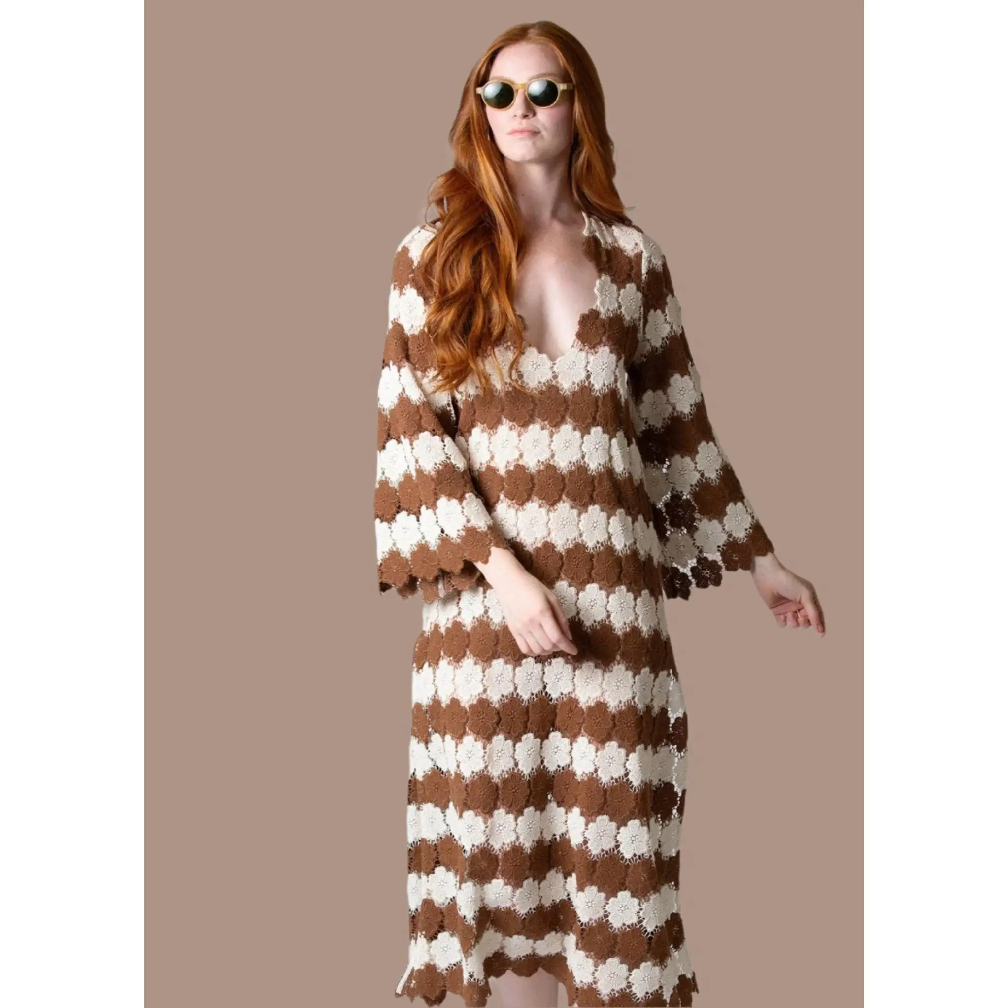 Arelis Two-Tone Cosmos Flower Lace Caftan