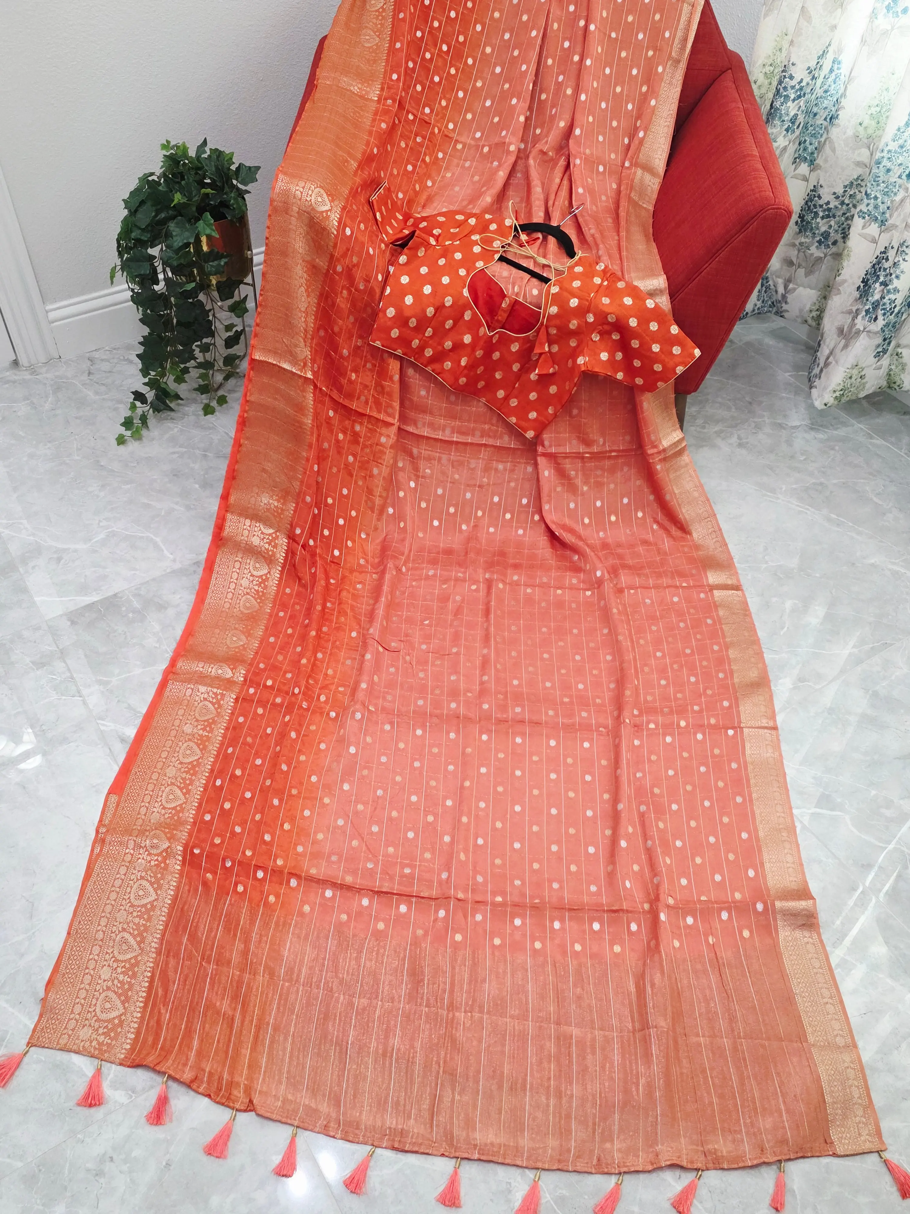 Shaded Chinon Crepe Silk Checks Saree with Stitched Blouse