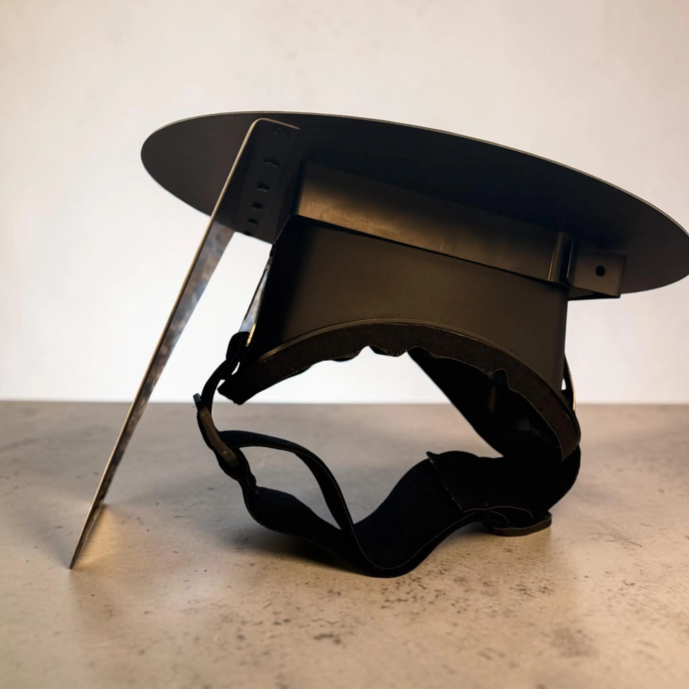 With Goggle Style Box 