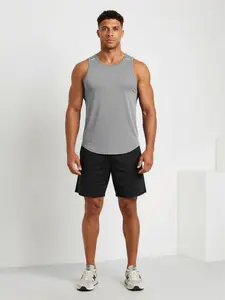 Men’s summer quick-dry sports tank top—comfortable, non-restrictive, breathable sleeveless design; a versatile piece for fitness, running, and everyday casual wear.