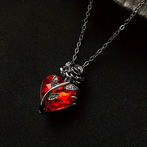 1 PCs Exquisite Gothic Black Rose Flower and Red Heart Pendant Necklace-with Clavicle Chain Pendant Necklace, Holiday Gift Idea, Unique Fashion Jewelry for Her