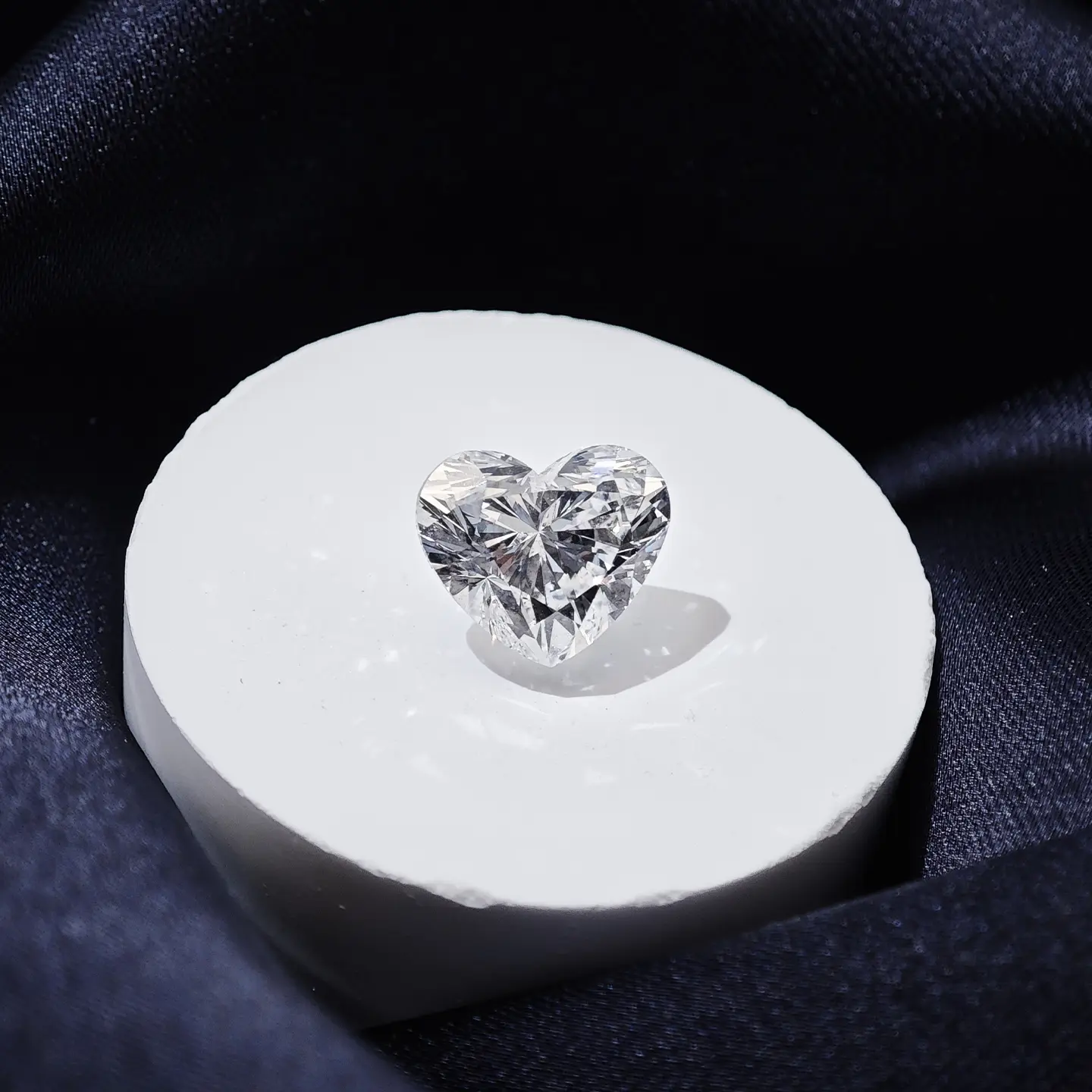 IGI Certified Heart Shape Lab-Grown Diamond Fine Jewelry - 5.03 Carats - E Color - VVS 2 - LG751505882