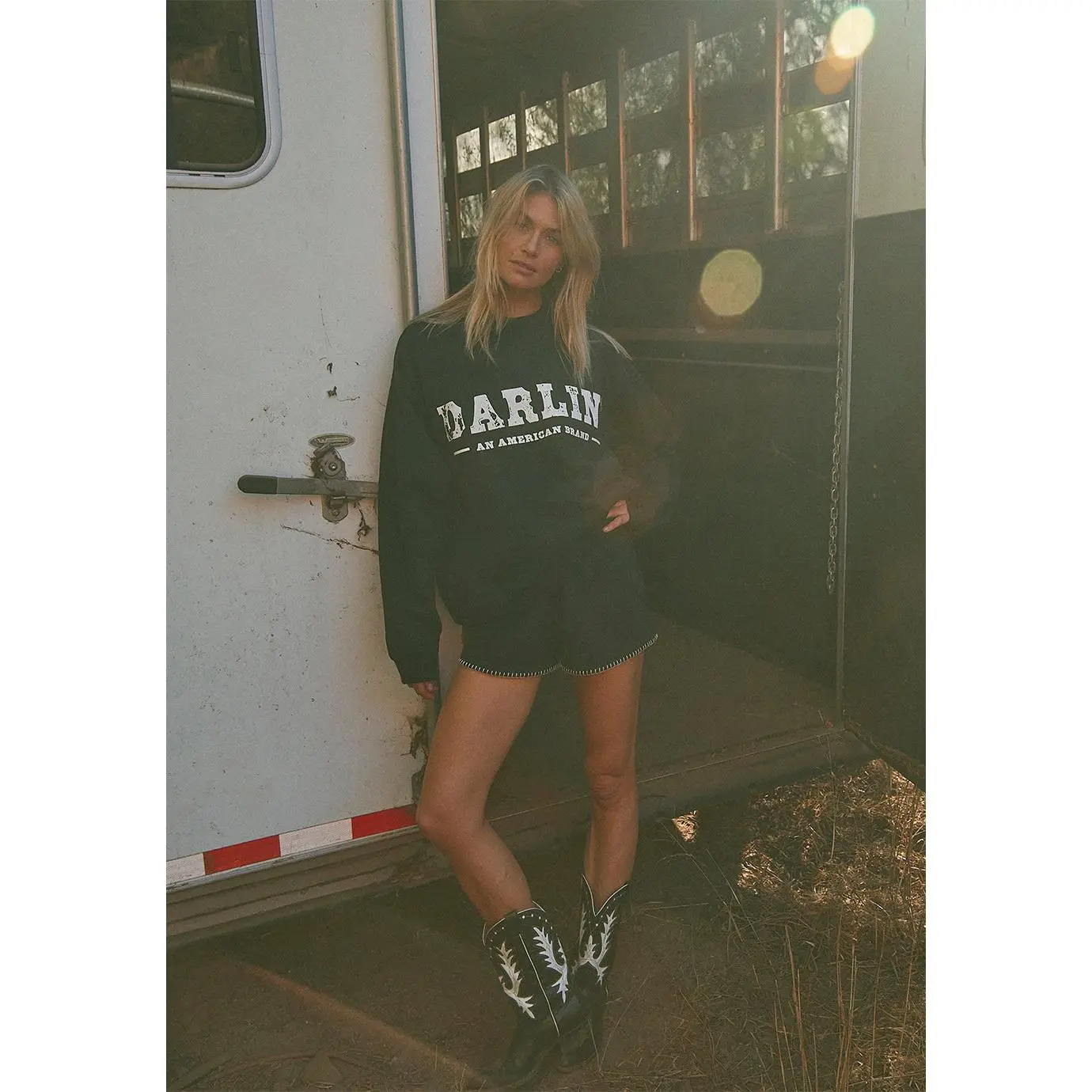 DARLIN'® American Brand Crewneck - Black