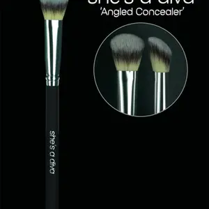 She's a Diva Angled Concealer Brush - Precision Makeup Tool for Flawless Application