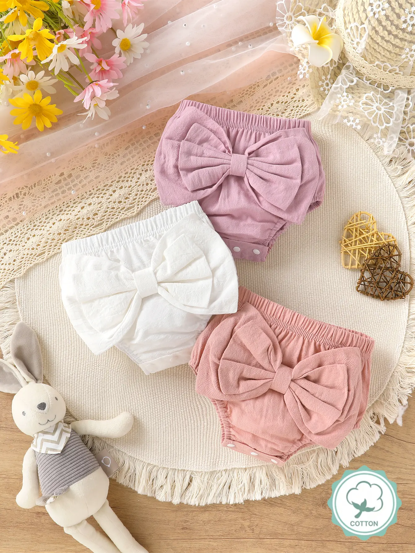 3-Piece Elegant and Cute Baby Girl Shorts Soft Breathable Comfortable with Large Bow Solid Color Elastic Waist Ideal for Casual Daily Vacation and Photography Convenience