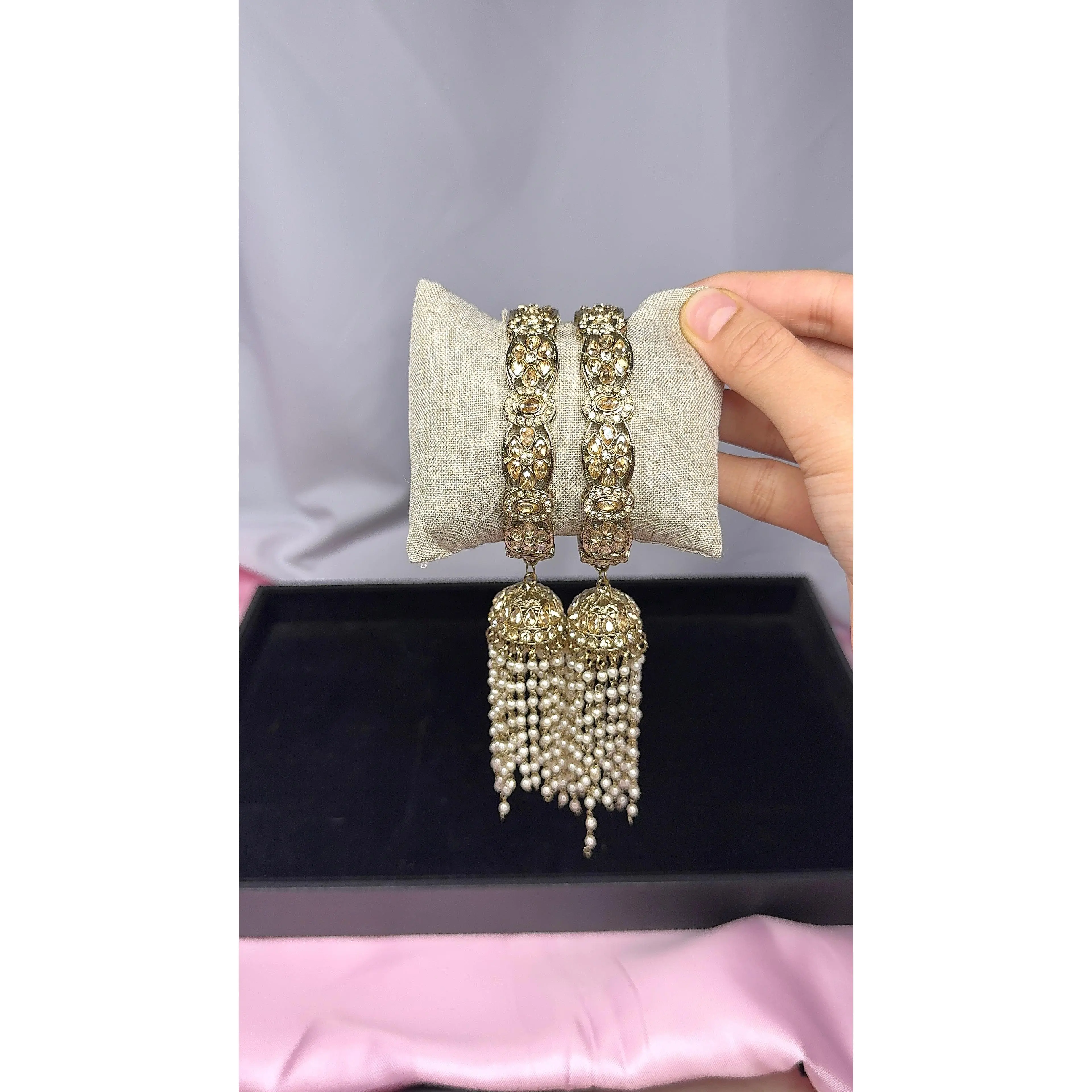 Myra Jhumki Bangles