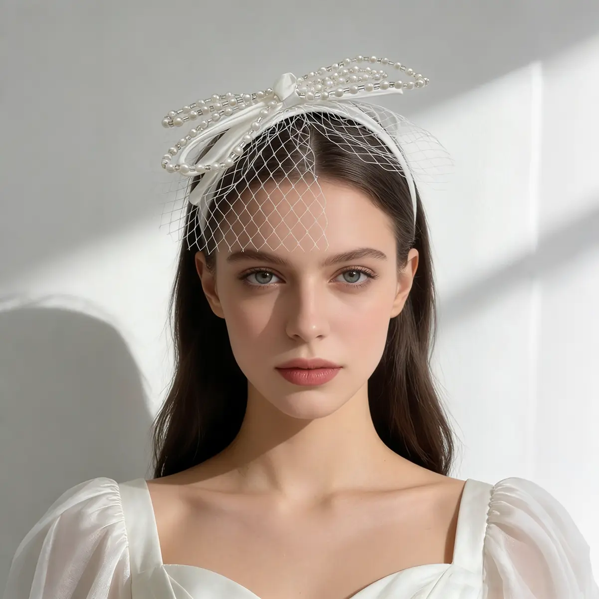 AWAYTR Bride's Pearl Headband with Bow Decor, Vintage Tulle Birdcage Veil Hair Accessory for Wedding Dresses & Tea Party, Engagement, Valentine's Day, Anniversary, Female, Ceremony, Bow And Pearl Headbands, Lightweight, Best Friends, Bridal Style Headband