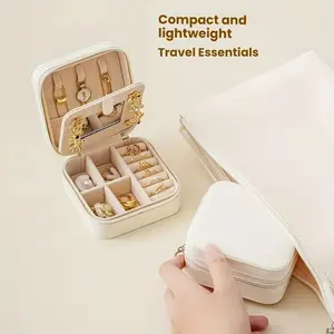 Travel Jewelry Organizer Bag, Portable Lightweight Mini Compact Storage Box with Storage Compartment for Necklaces Earrings Rings, Ideal Gift for Women, Perfect for Travel Accessories
