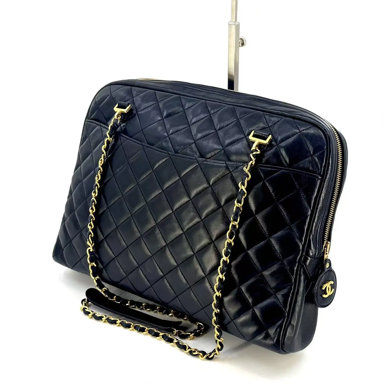 Pre-owned CHANEL leather Shoulder Bags Diamond Quilted Shoulder Bag BF0097