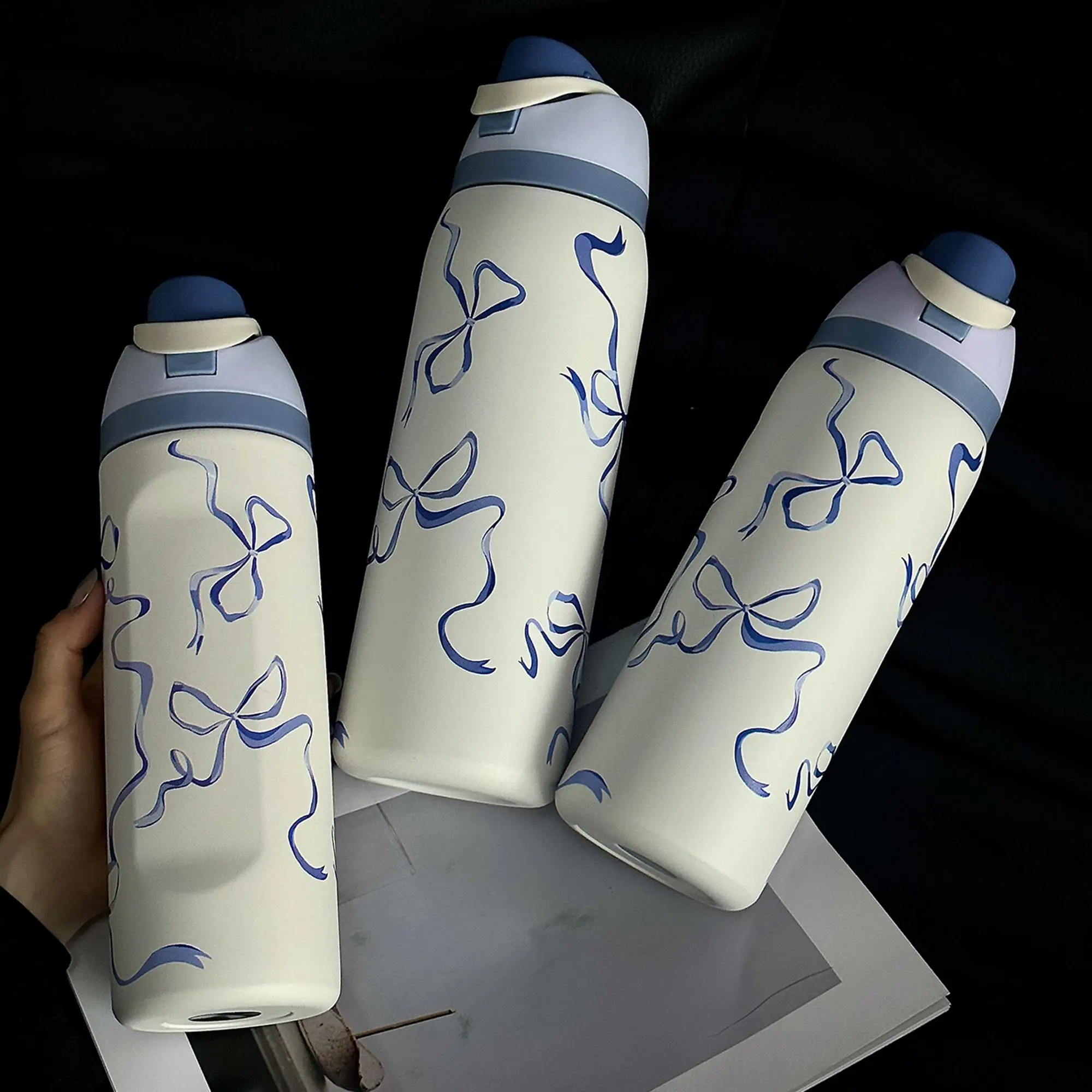 Butterfly Pattern Vacuum Flask, 1 Count 24oz-32oz-40oz Large Capacity Insulated Water Bottle with Straw, Drinking Cup for Home Office School Outdoor,