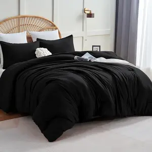 Queen Comforter Set Black, 3 Pieces Solid Comforters Queen Size Breathable Quilted Bedding Sets, Luxury Soft Microfiber Down Alternative Comforter for All Season (1 Comforter & 2 Pillowcases)