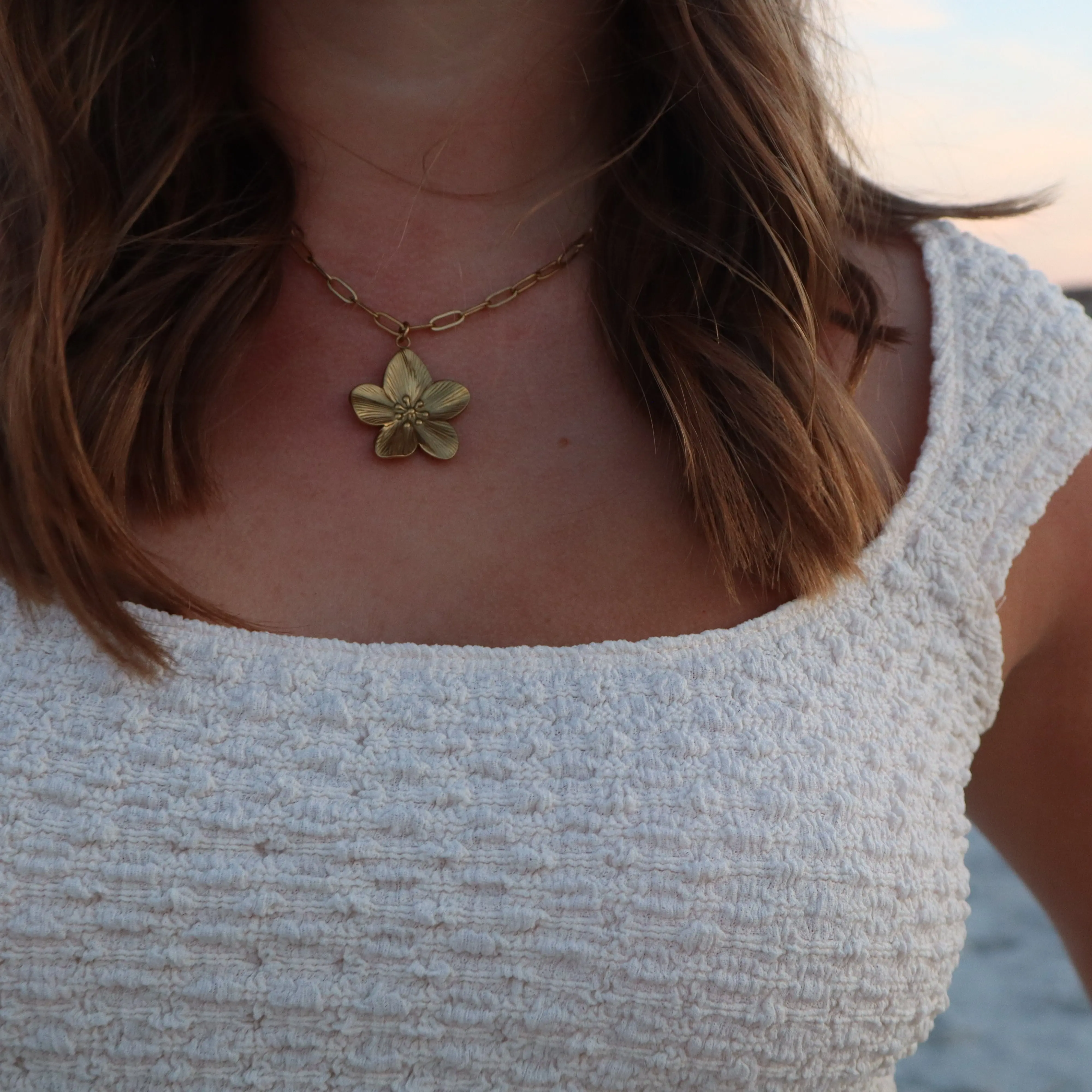 Hibiscus Necklace