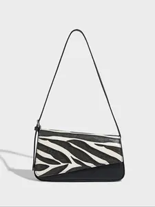 Personalized zebra print contrasting color design elegant women's bag, lightweight and niche single shoulder crossbody bag, suitable for daily occasions such as commuting, going out, shopping, dating, parties, etc., Hobo crossbody bags