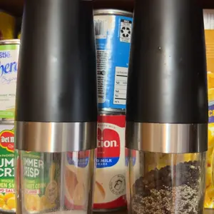 Electric salt and pepper grinder set, adjustable coarseness with LED light, 2-pack, one-handed kitchen grinder, large capacity automatic salt and pepper grinder, suitable for kitchen,Utensils Kitchenware Ceramic Seasoning,Christmas Gifts New Year Gifts Re