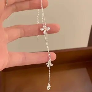 Elegant Two-Tier Jasmine Flower Women's Fashion Bracelet, Perfect for Daily Wear, Gift Accessory, Minimalist Jewelry, High-Quality Charm