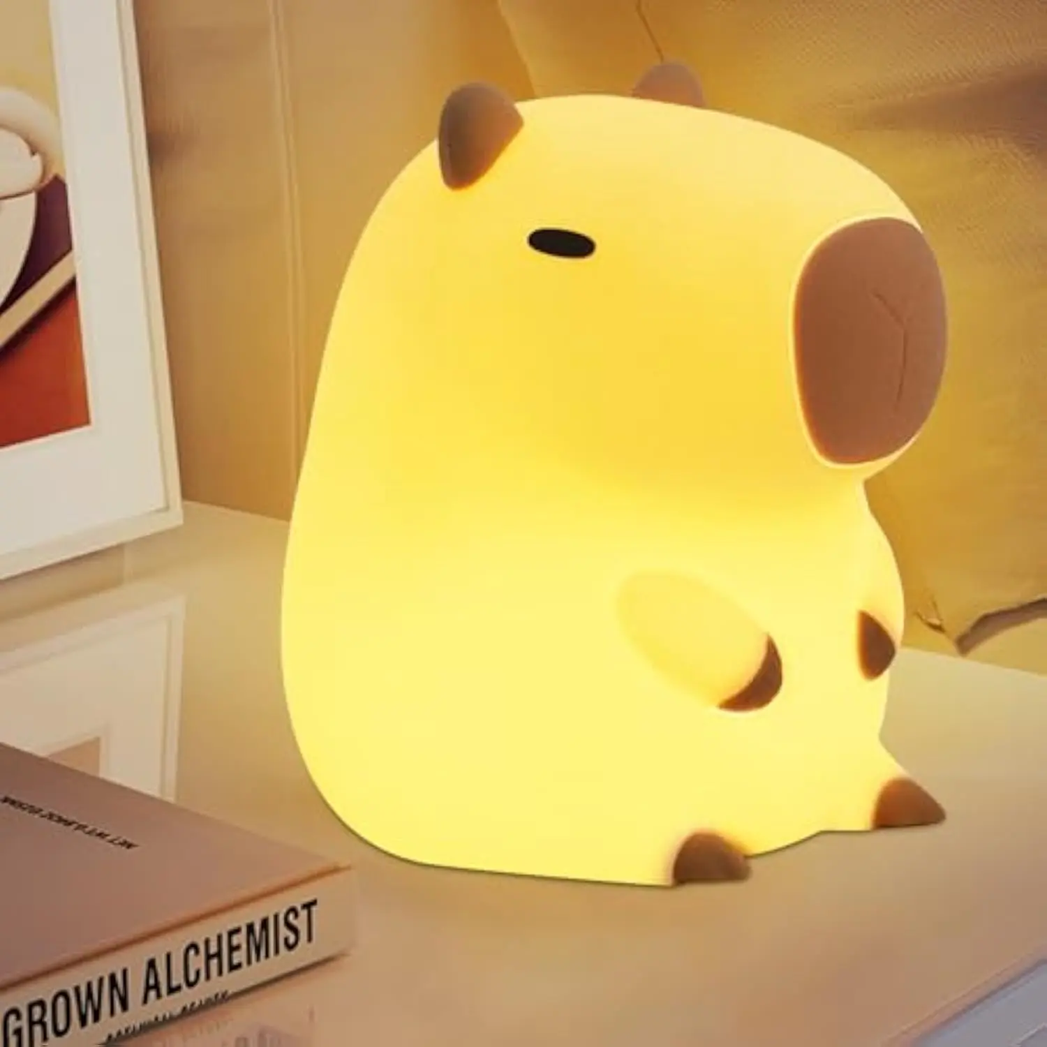 【OkiyiD】Whimsical Capybara Silicone LED Night Light - Battery-Powered Ambient Dimmable Lighting, Girl Room Decor, Kids' Nursery Bedroom Accessory Gift