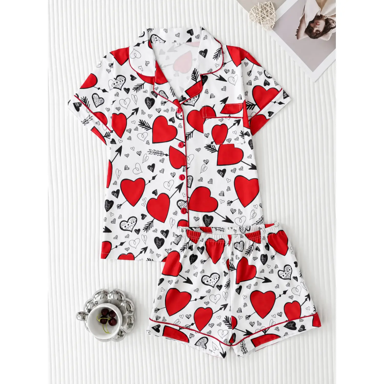 Women's Valentine's Heart Bear Print Pajama Set with Casual Fitted Short Sleeve Top & Loose Comfortable Shorts, All-Season Sleepwear Loungewear Set